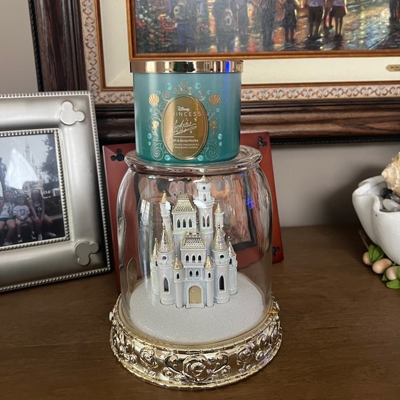 Bath & Body Works Other - Bath & Body Works Disney Princess Castle light up cloche 3 wick candle holder